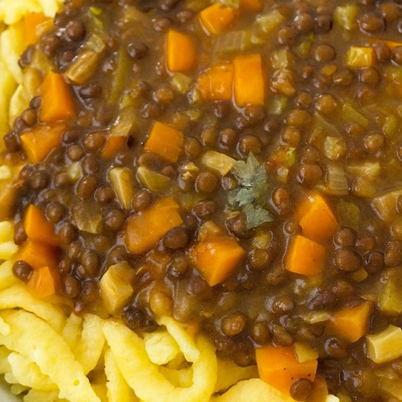 Linsen m. Spätzle u. veganem Sonnenblumen-Hack